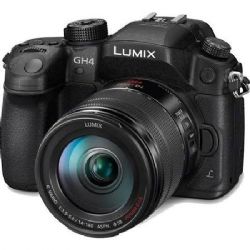 Panasonic DMC-GH4 Mirrorless with Lumix G Vario 14-140mm Lens