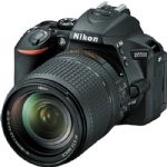 Nikon D5500 DSLR Camera with 18-140mm Lens (Black